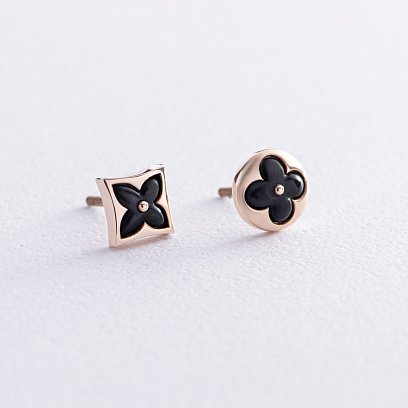 Асиметричні золоті сережки - пусети "Конюшина" (емаль) 311383100