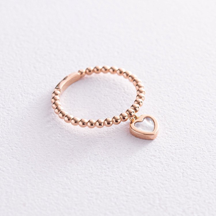 Кулькова золота каблучка "Серце" з перламутром к07203 від ювелірного магазину Онікс