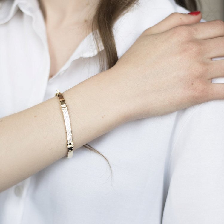 Золотий браслет з фіанітами б04088 від ювелірного магазину Онікс - 3