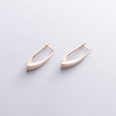 Золоті сережки на англійській застібці с08610