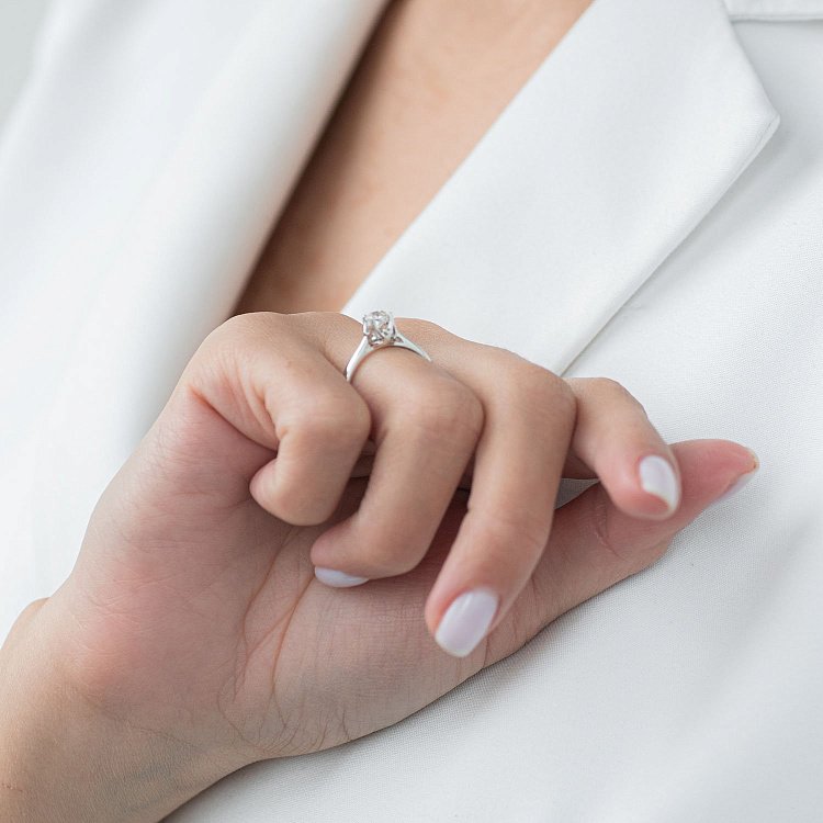 Помолвочное кольцо в белом золоте (бриллиант) кб0315lg от ювелирного магазина Оникс - 3