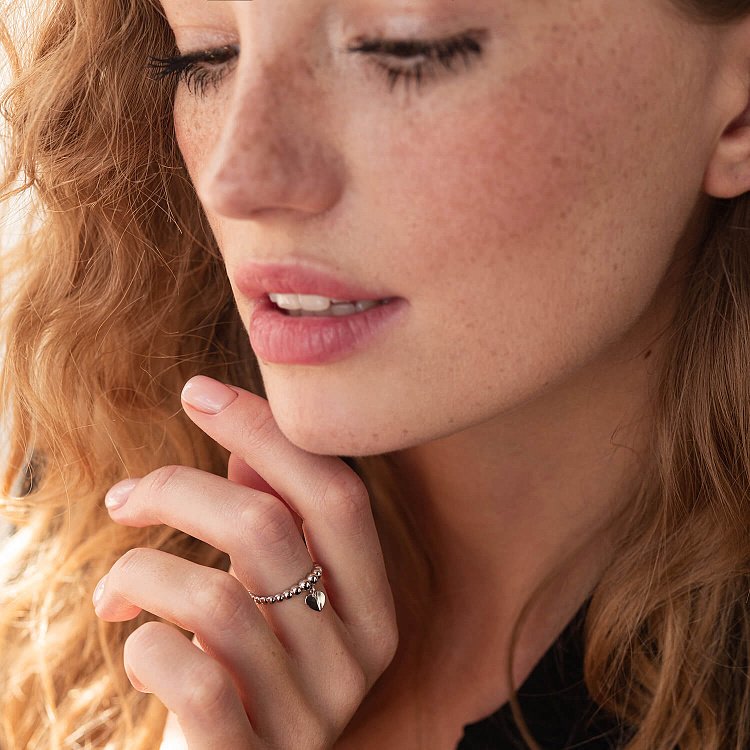 Кулькова каблучка "Сердечко" у білому золоті к07101 від ювелірного магазину Онікс - 4