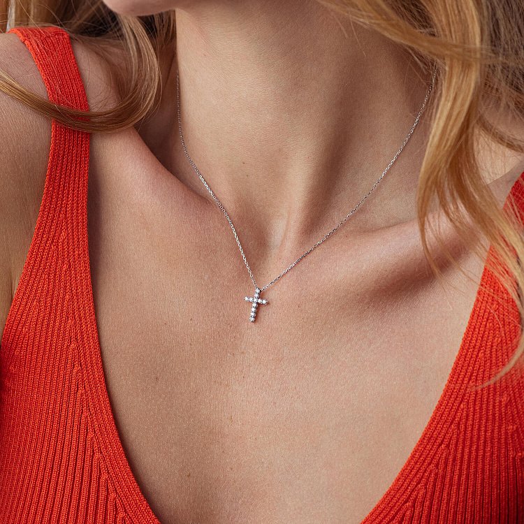 Золоте кольє "Хрестик" з діамантами 738331121 - 1 Золоте кольє "Хрестик" з діамантами 738331121 від ювелірного магазину Онікс - 1