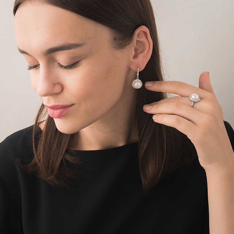 Каблучка з культ. прісн. перлами і фіанітами 111760 від ювелірного магазину Онікс - 1