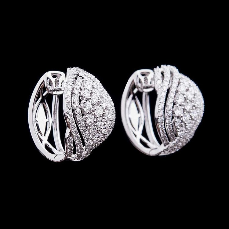 Золотые серьги с бриллиантами MB2570Egm от ювелирного магазина Оникс - 2