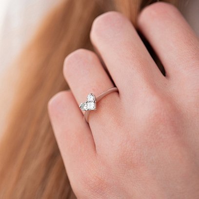 Золота каблучка "Серце" з діамантами кб0380nl(0.36) №3