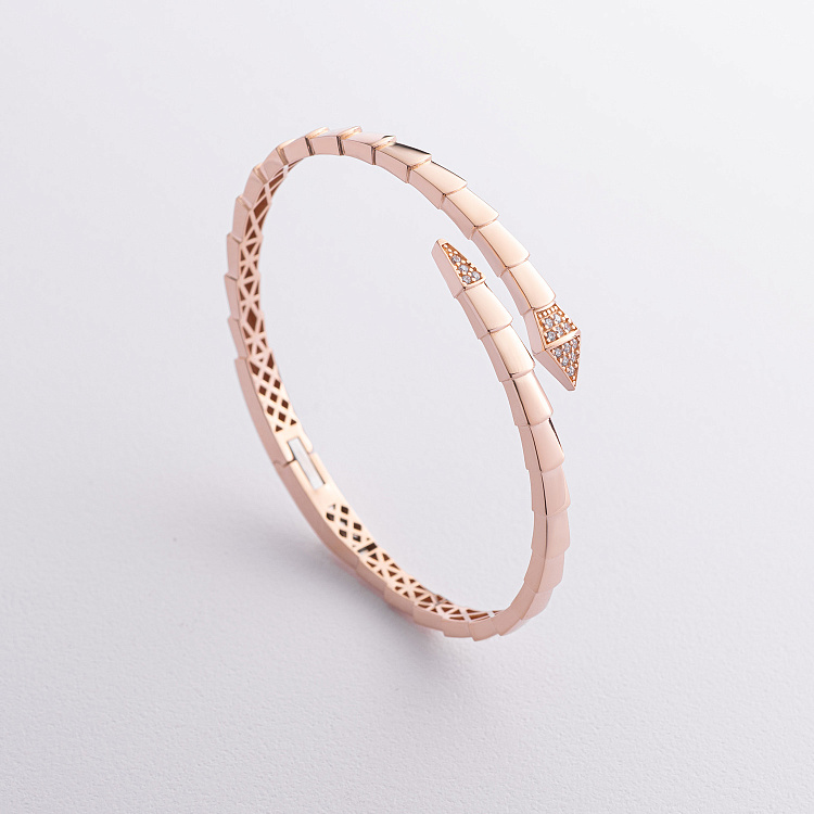 Жесткий браслет "Змея" в красном золоте (фианиты) б05493 Жесткий браслет "Змея" в красном золоте (фианиты) б05493 от ювелирного магазина Оникс