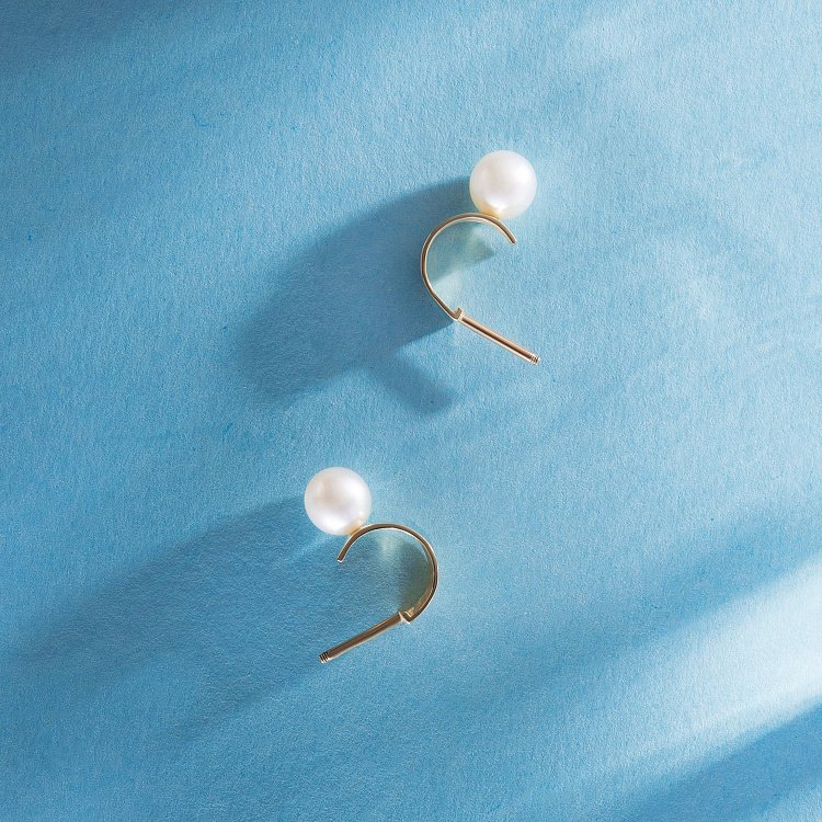 Сережки - пусети "Дарла" з перлами (жовте золото) с09075 від ювелірного магазину Онікс - 3