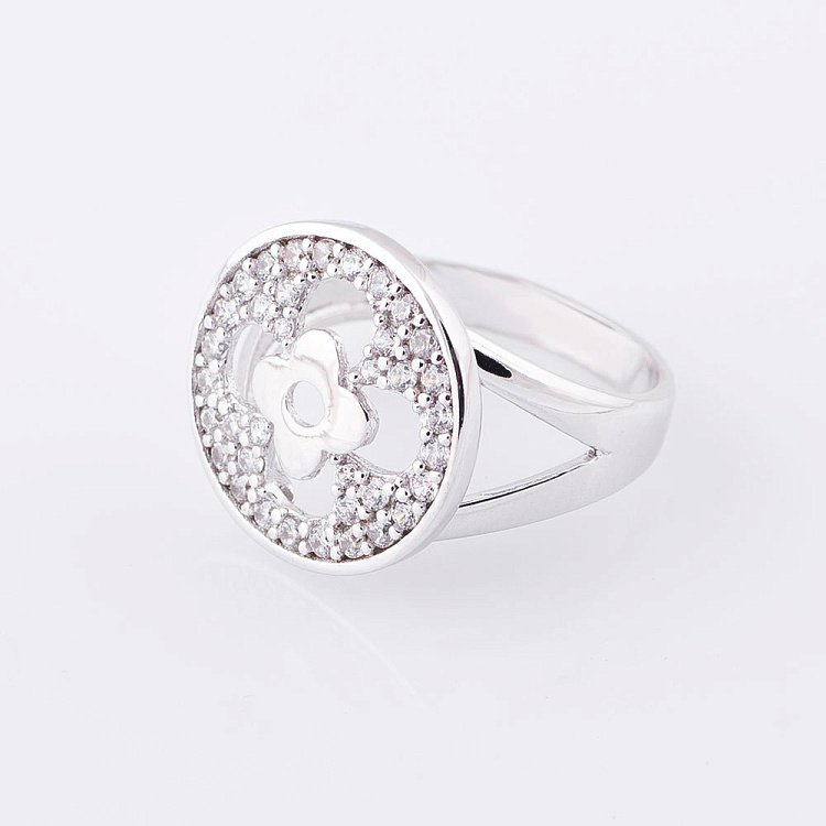 Золота каблучка "Конюшина" к05184 від ювелірного магазину Онікс