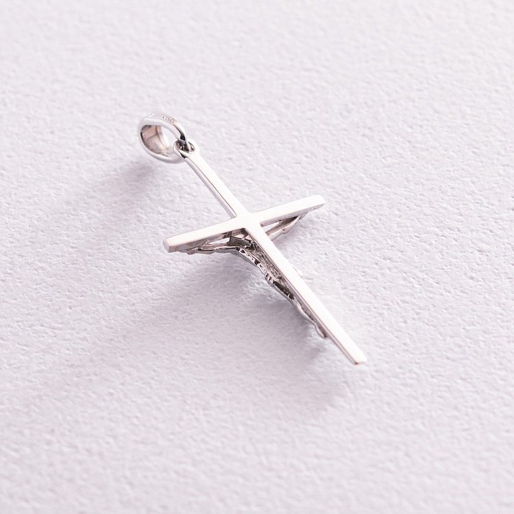 Золотой крестик с распятием п03636 от ювелирного магазина Оникс - 1