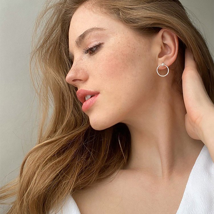 Срібні сережки - пусети 122750 від ювелірного магазину Онікс - 2