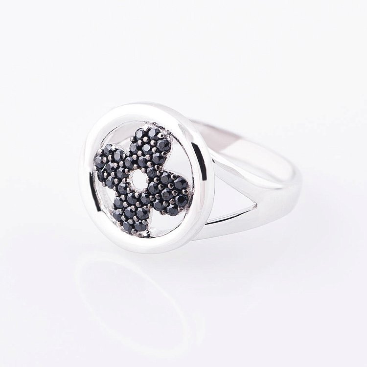 Золотое кольцо "Цветок-клевер" к05181 от ювелирного магазина Оникс