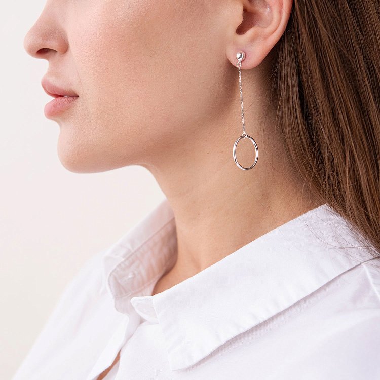 Серебряные серьги "Круговорот на цепочке" 123013 от ювелирного магазина Оникс - 6