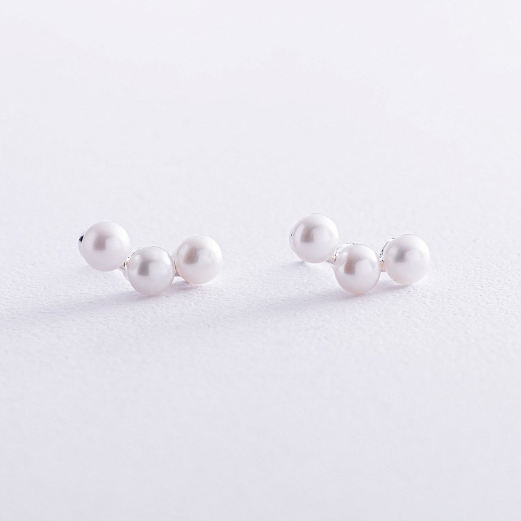 Серебряные серьги - пусеты "Джейн" с жемчугом 123232 от ювелирного магазина Оникс - 1