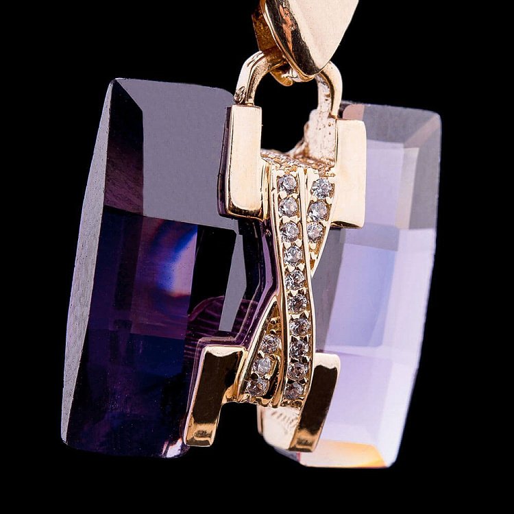 Золота підвіска з фіанітами п02137 від ювелірного магазину Онікс - 2