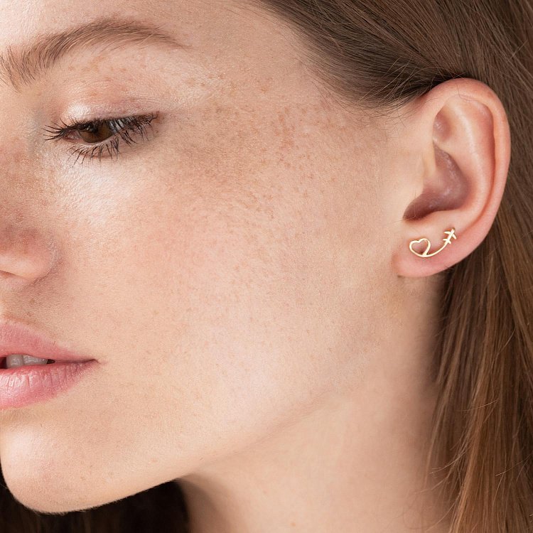 Серьги - пусеты "Сердечки" в красном золоте с06962 от ювелирного магазина Оникс - 2