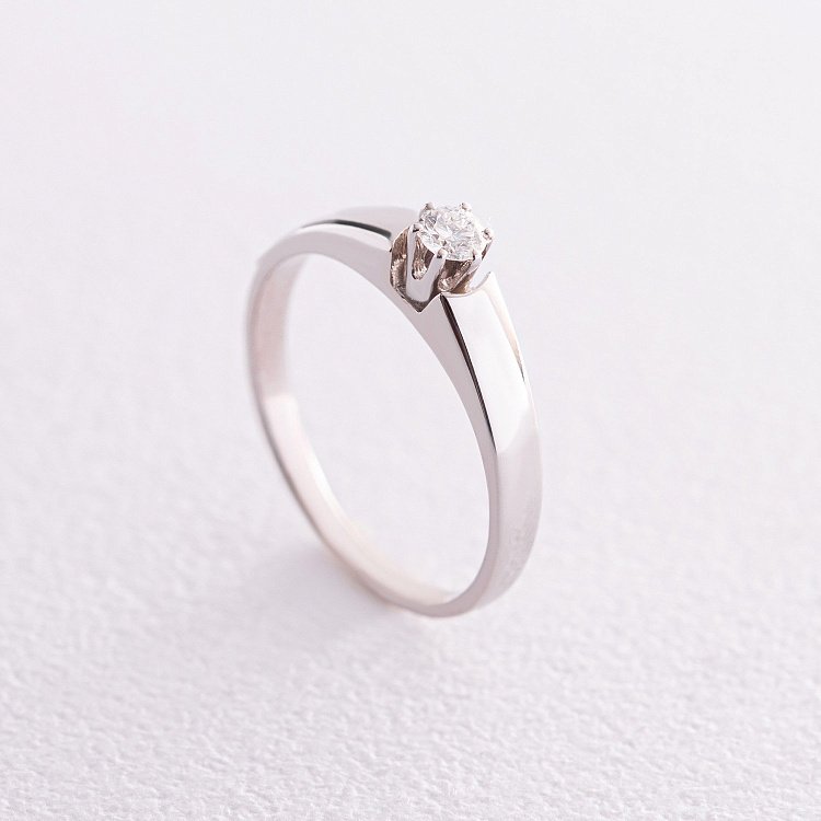 Помолвочное золотое кольцо с бриллиантом кб0422 от ювелирного магазина Оникс