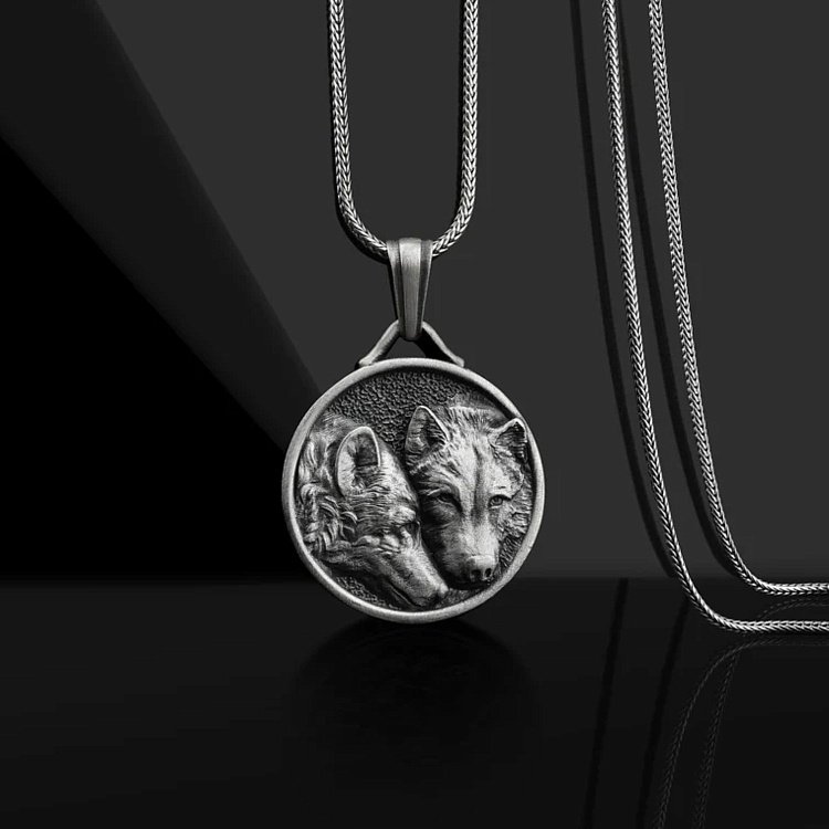 Серебряный кулон "Волчья семья" (возможна гравировка) 133219 от ювелирного магазина Оникс