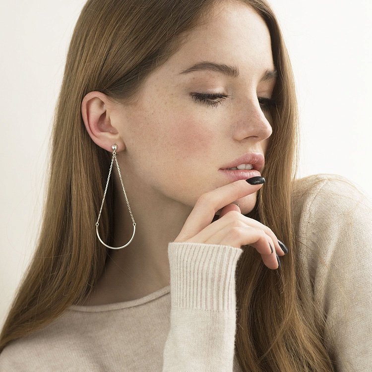 Серебряные серьги "Баланс" 122883 от ювелирного магазина Оникс