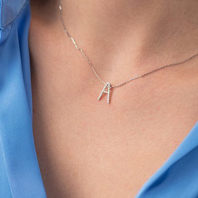 Золотое колье с буквой "А" с бриллиантами 133651121 №3