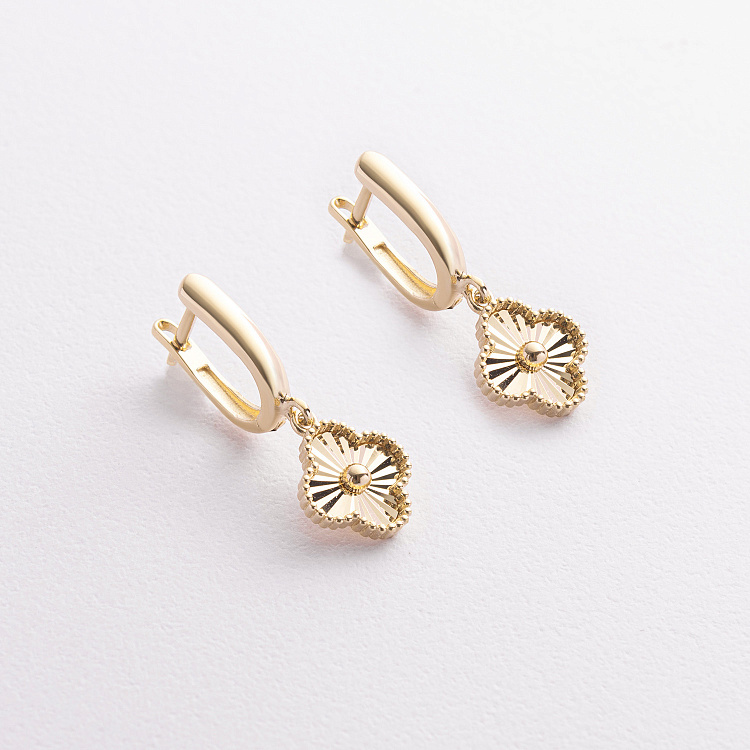 Сережки "Конюшина" в жовтому золоті с09474 від ювелірного магазину Онікс