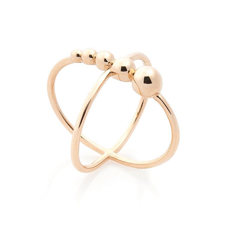 Золотое двойное кольцо с шариками к05589 от ювелирного магазина Оникс - 1