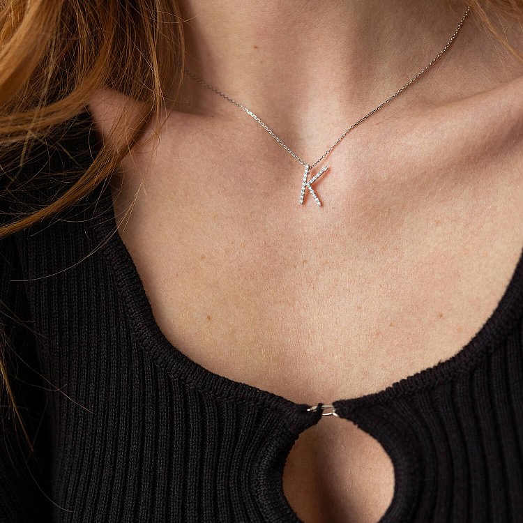 Золотое колье с буквой "К" с бриллиантами 133581121 от ювелирного магазина Оникс - 2