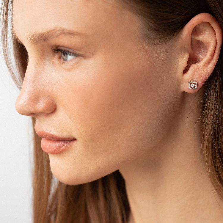 Серьги - пусеты "Клевер" с фианитами (желтое золото) с09176 от ювелирного магазина Оникс - 2