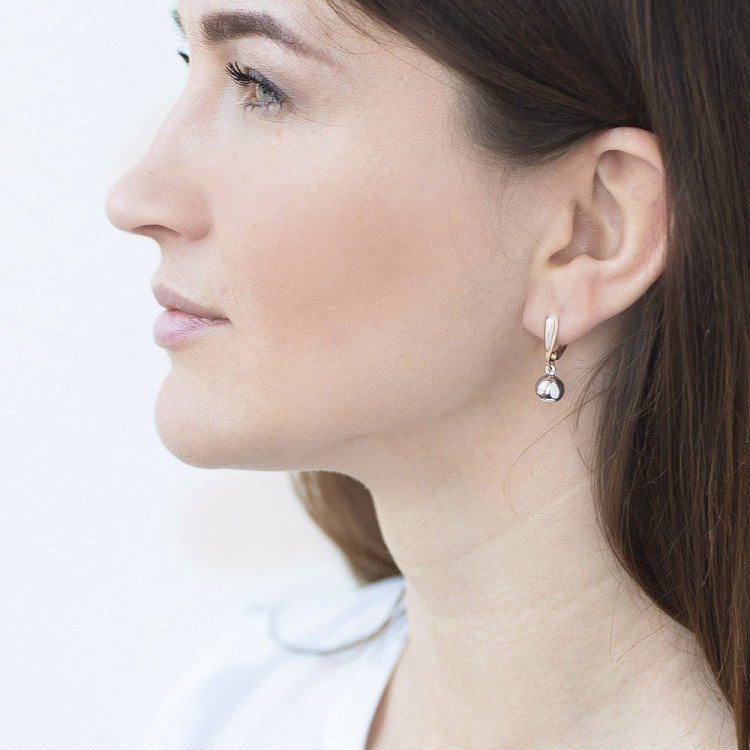 Золоті сережки "Шарик" на англійській застібці с04746 від ювелірного магазину Онікс - 5