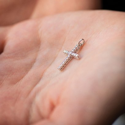 Золотий хрестик з діамантами пб0053gm №2