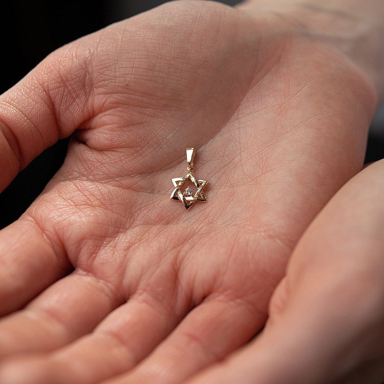 Підвіска "Зірка Давида" у червоному золоті (фіаніт) п03801 від ювелірного магазину Онікс - 1