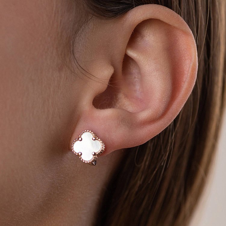 Золоті сережки "Конюшина" (перламутр) с06364 від ювелірного магазину Онікс - 1