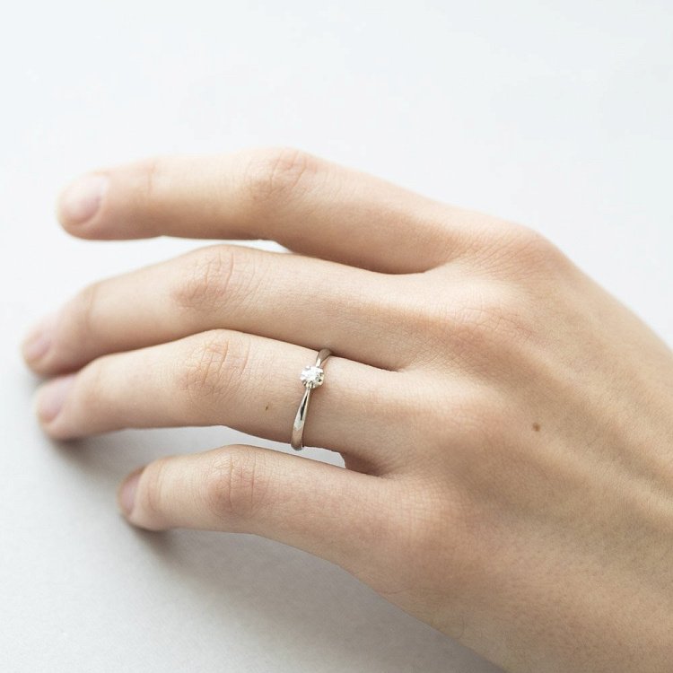 Золота заручальна каблучка з діамантом zberdh65 від ювелірного магазину Онікс - 6