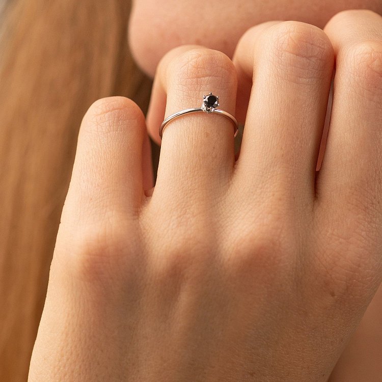 Заручальна каблучка з діамантами (біле золото) 241961121 від ювелірного магазину Онікс - 1