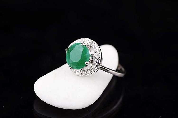 Кольцо (синтетическая шпинель, фианиты) к029 от ювелирного магазина Оникс - 1