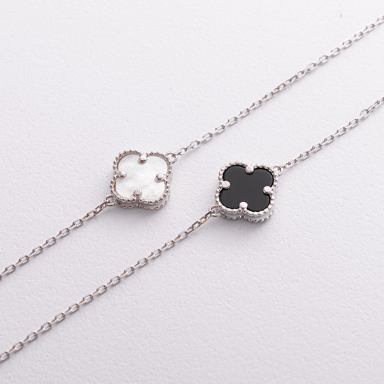 Серебряное колье "Клевер" (оникс, перламутр) 181347 от ювелирного магазина Оникс - 1