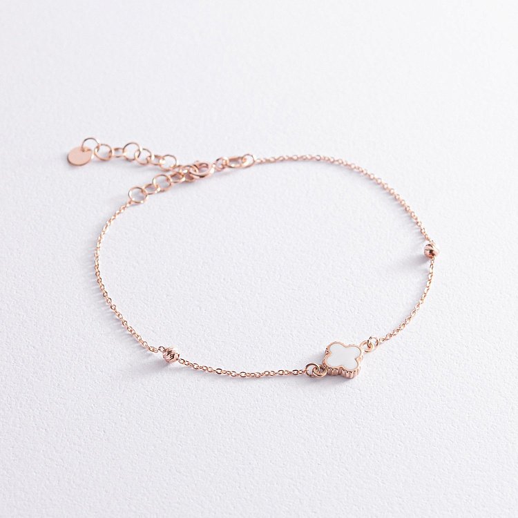 Золотой браслет "Клевер" (белая эмаль) 820189Е от ювелирного магазина Оникс