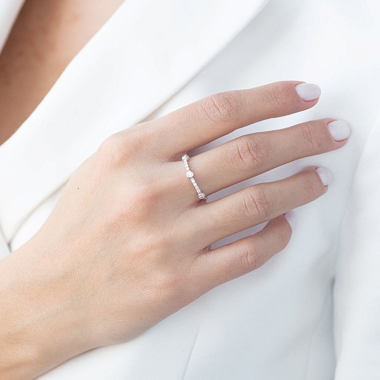 Золотое кольцо с бриллиантами кб0167са - 1 Золотое кольцо с бриллиантами кб0167са от ювелирного магазина Оникс - 1