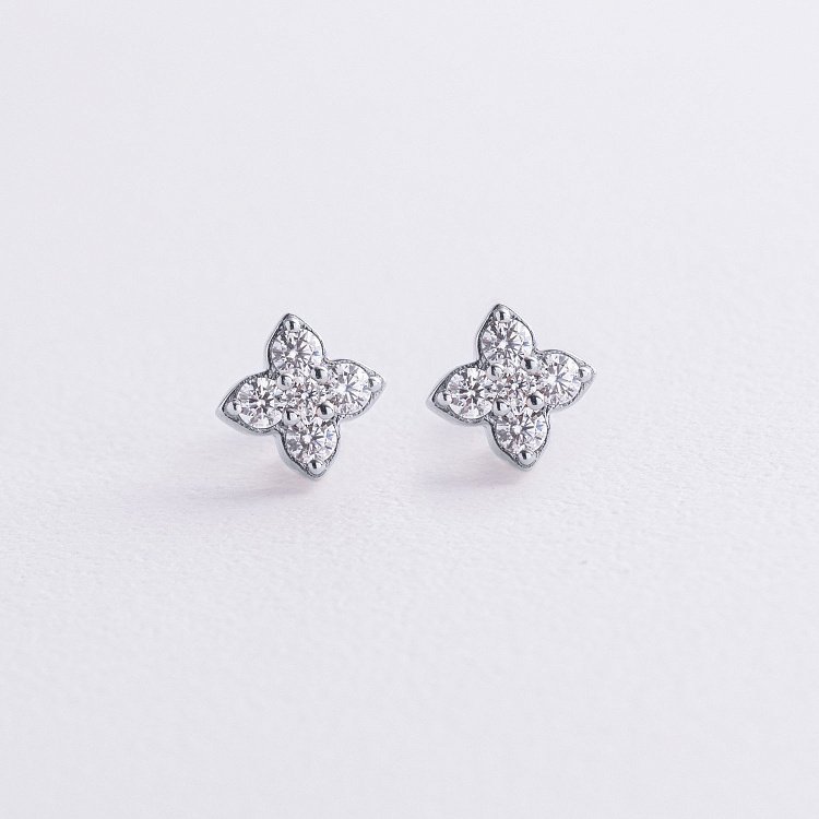 Сережки - пусети "Конюшина" з фіанітами (біле золото) с09056 від ювелірного магазину Онікс