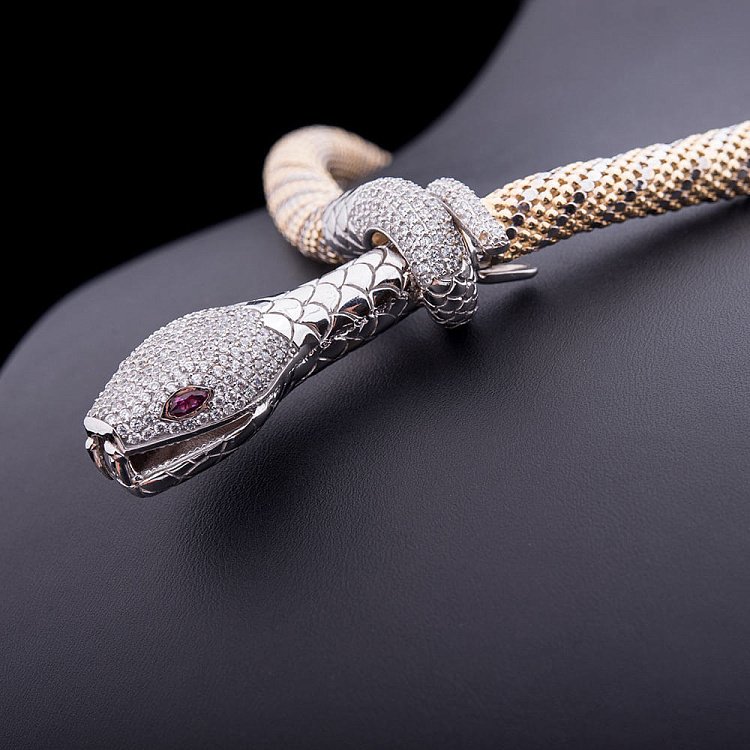 Эксклюзивное золотое колье "Змея" с фианитами кол00704 от ювелирного магазина Оникс - 1