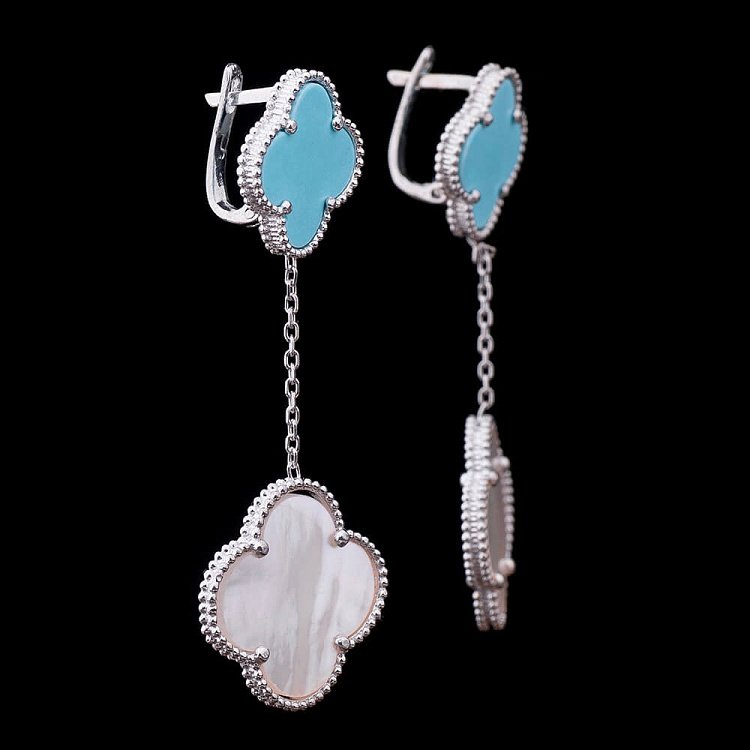 Серьги "Клевер" (перламутр, имитация бирюза, родий) 121592 от ювелирного магазина Оникс - 1