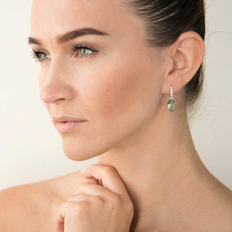 Серебряные серьги (фианиты) 122009 от ювелирного магазина Оникс