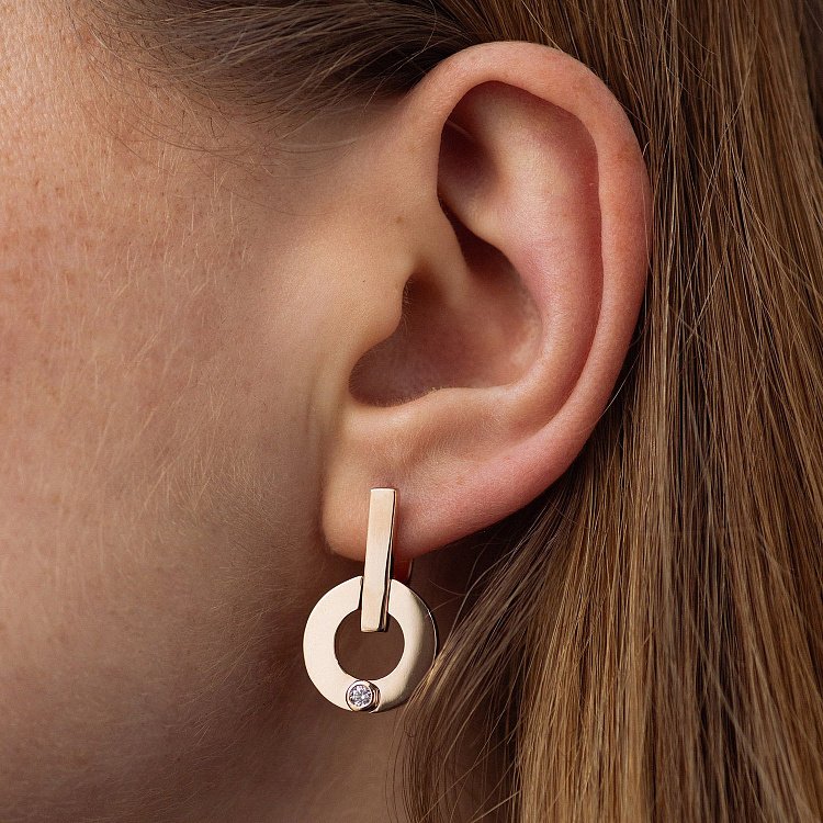 Серьги "Alison" с фианитами (красное золото) с08828 от ювелирного магазина Оникс - 1