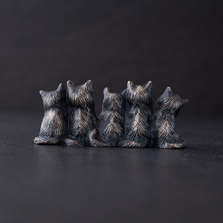 Срібна фігура ручної роботи "Кошенята" 23114 від ювелірного магазину Онікс - 1