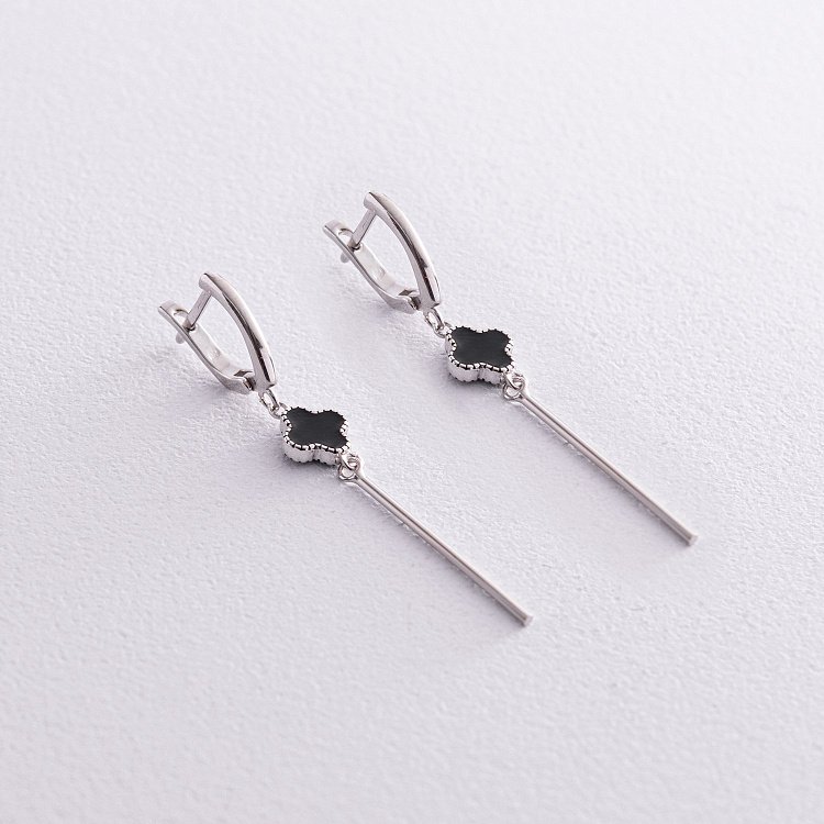 Срібні сережки "Конюшина" з емаллю 122804 від ювелірного магазину Онікс