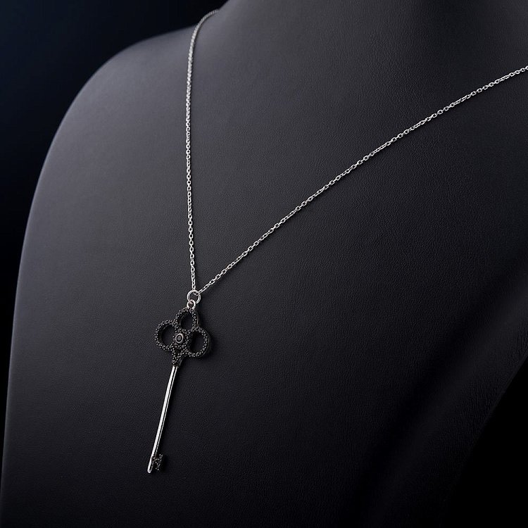 Срібне кольє "Ключик" (фіаніти) 18471 від ювелірного магазину Онікс - 3