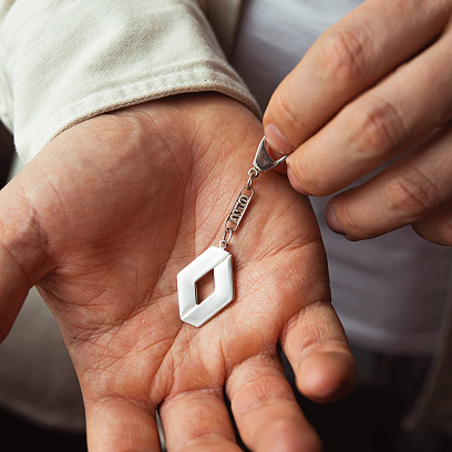 Срібний брелок для машини "Renault" 9008.1 №2