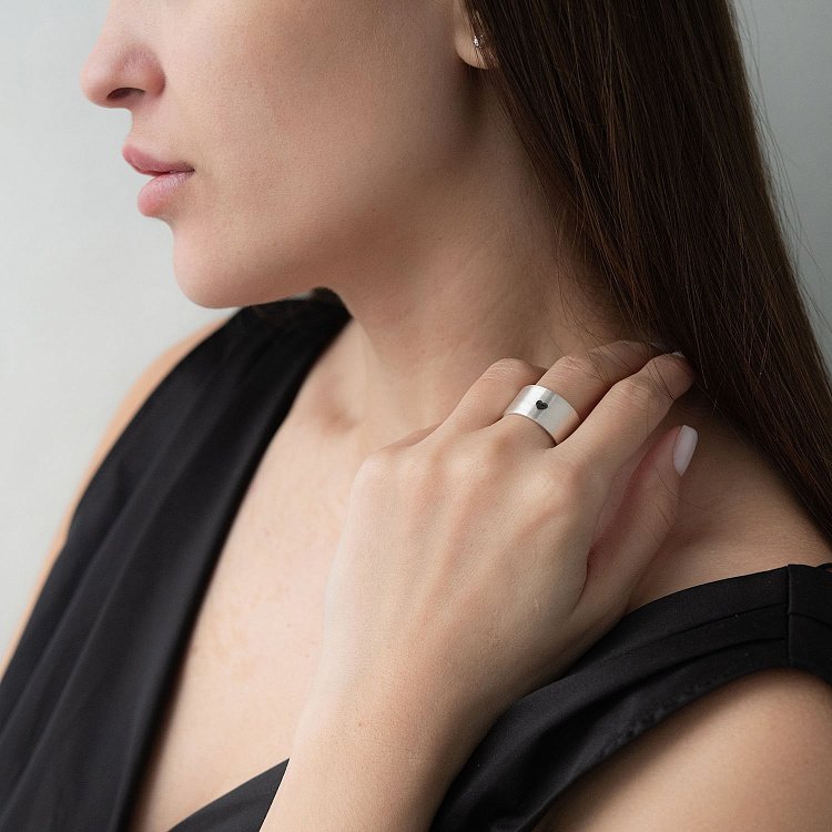 Срібна каблучка з гравіруванням "Серце" 112143сер від ювелірного магазину Онікс - 8