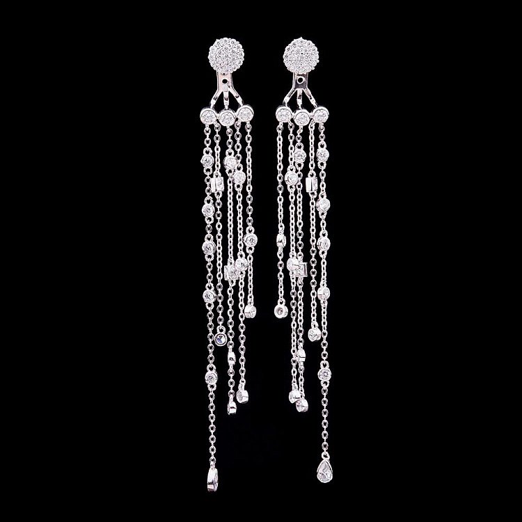 Серебряные серьги с фианитами 121718 от ювелирного магазина Оникс