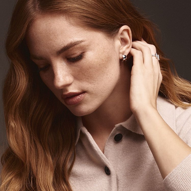 Серебряное кольцо "Lora" 7116 от ювелирного магазина Оникс - 7